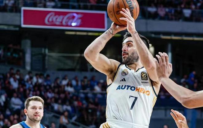 华体会APP今晨体能课后；罗马篮板制胜备战西甲；管理层满意；团队化学反应显著的简单介绍